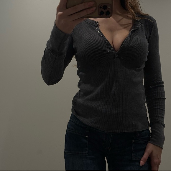 Tops - Women's Charcoal Long Sleeve Top